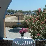 Darzenta Athina Apartamento *