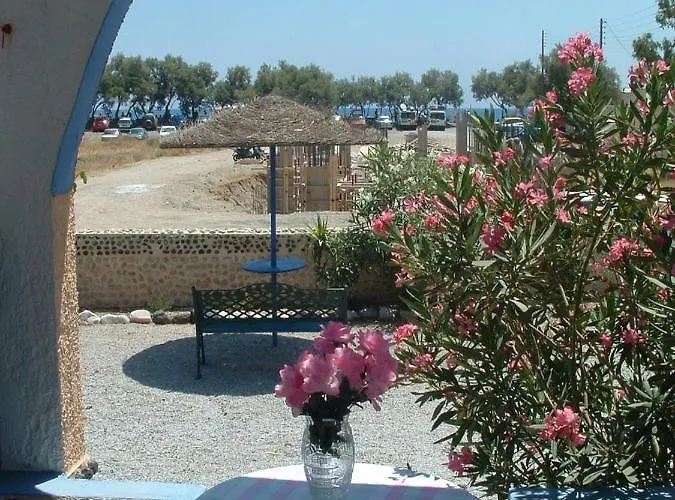 Darzenta Athina Apartman *